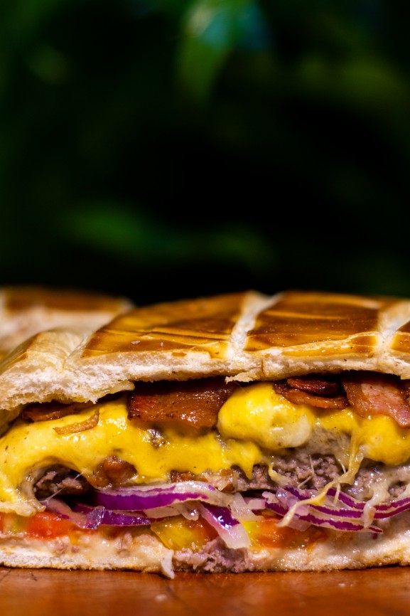 Hamburgueria Quase 2 Lanches, fica famosa ao vencer Festival de Lanches de São Carlos/SP